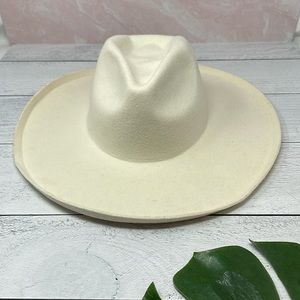 Lack of Color The Melodic Fedora in Ivory BS11